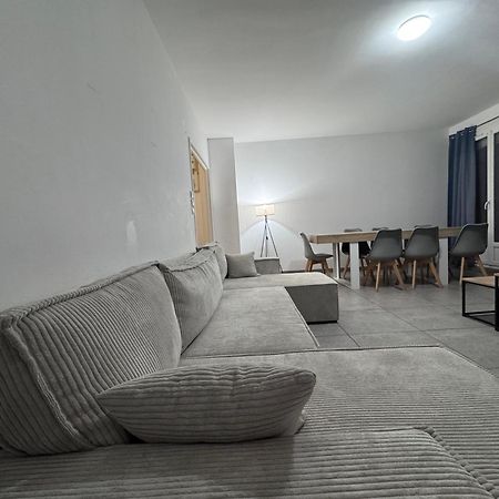 Апартаменты Le Spacieux - Circuit - Parking - 8 Personnes - Reve Au Mans Ле-Ман Экстерьер фото